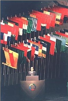 Photo : sommet de Québec (Canada) - 1987 - service photographique de la Présidence de la République - tous droits réservés