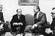 Photo : 1973 - Entretien entre le Chancelier allemand Willy Brandt et le chef de l'opposition Fran�ois Mitterrand
