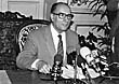 Photo : 28 avril 1981 � 14 heures - A la Mairie de Nevers, Fran�ois Mitterrand fait sa premi�re d�claration publique apr�s le 1er tour des �lections pr�sidentielles. 